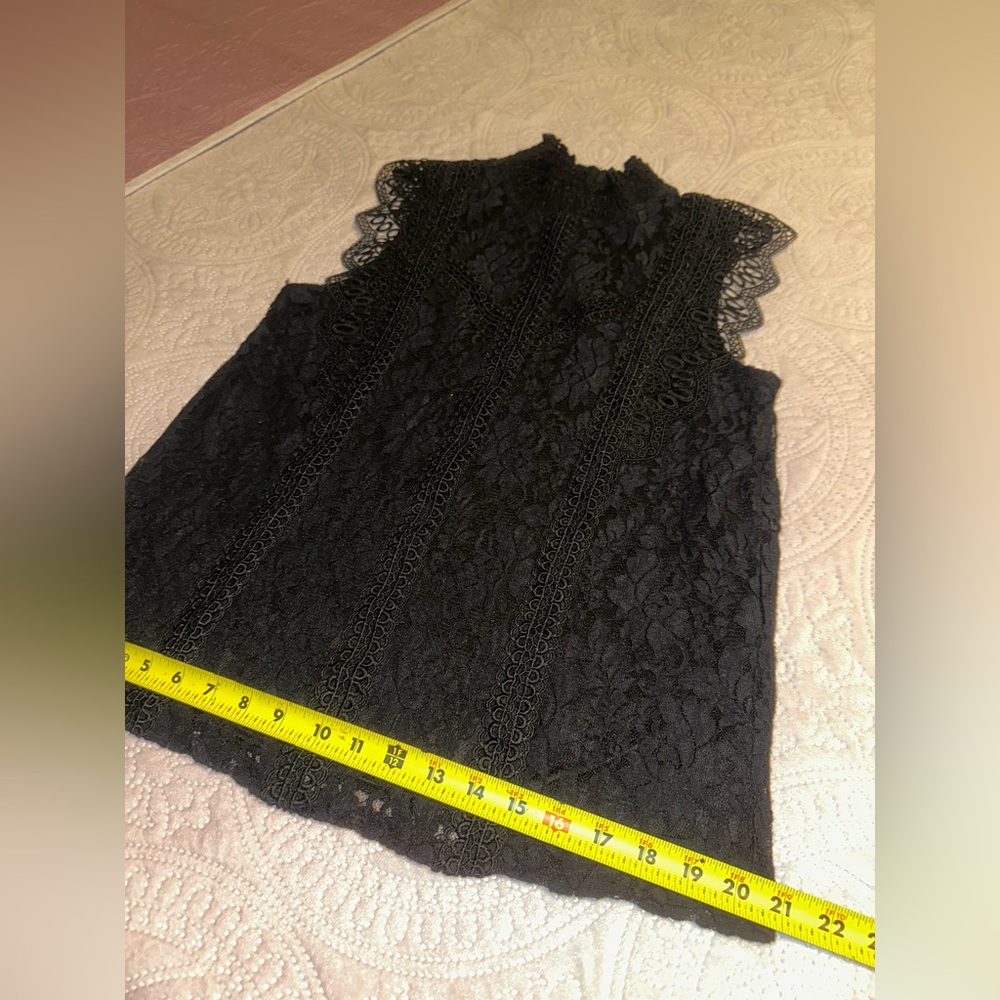 🔴Cable & Gauge Black Ruffled Lace Blouse Size XL - Picture 10 of 12